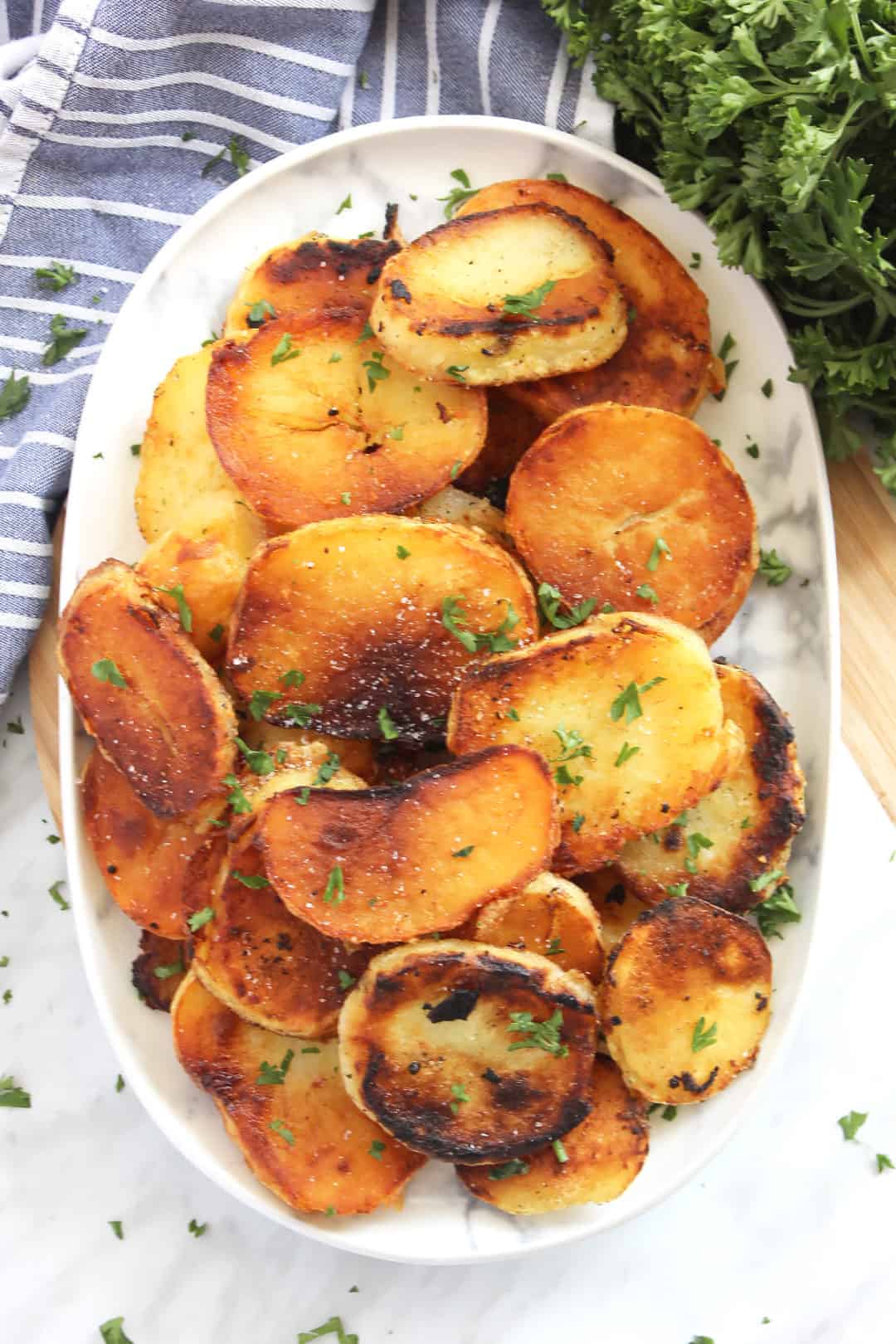 Crispy Fried Potato Slices Bite On The Side