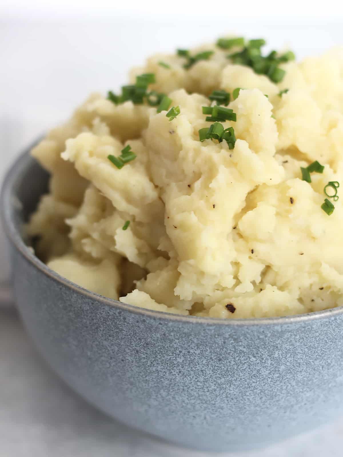 Almond Milk Mashed Potatoes (Whole30, Vegan) Bite On The Side