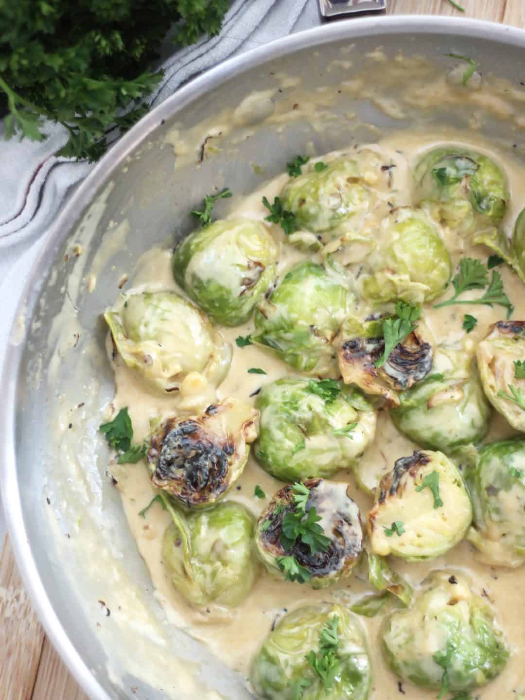 Sautéed Brussels Sprouts in Cream Sauce (Creamed Brussels Sprouts