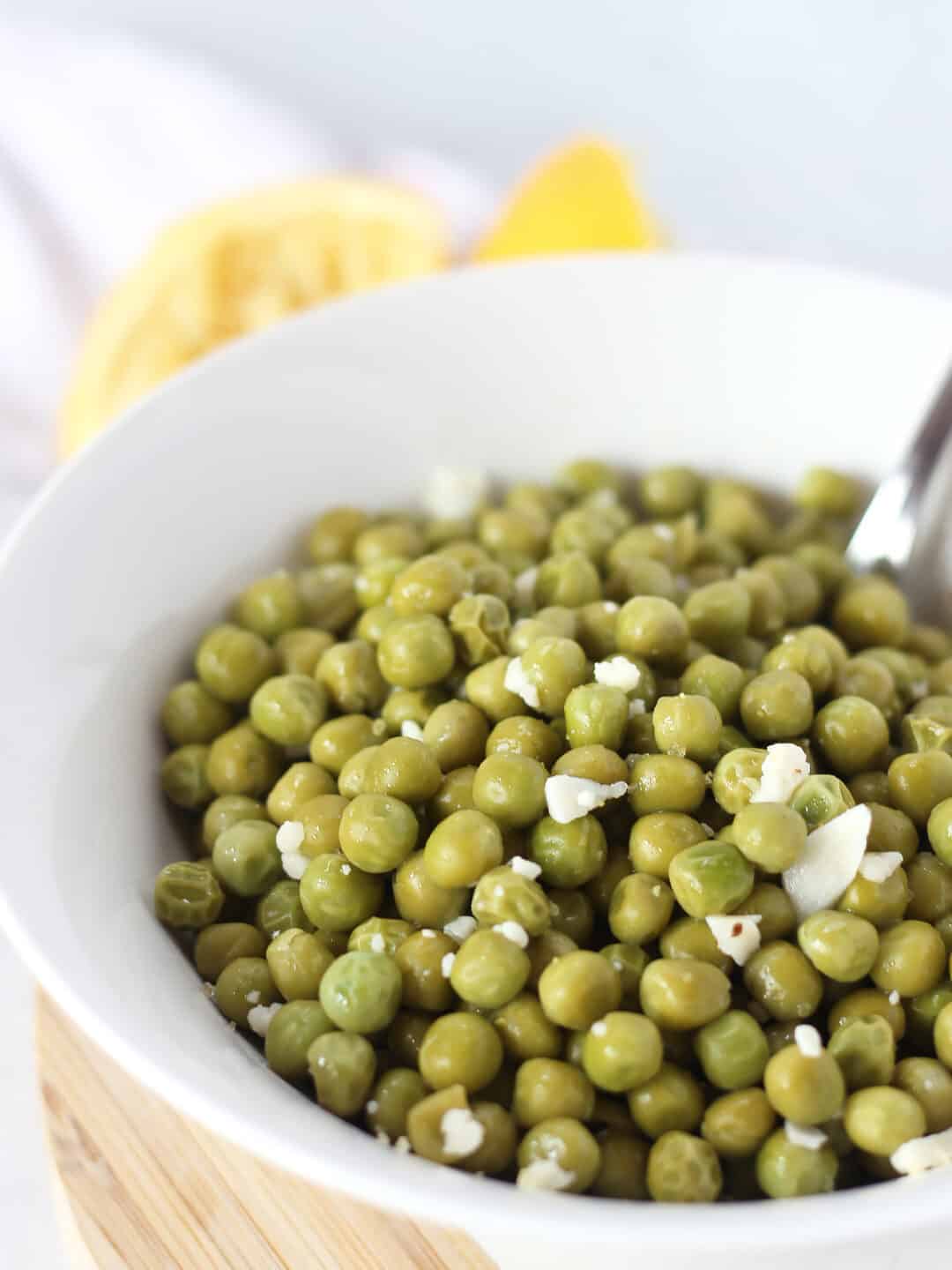 Quick and Easy Sautéed Lemon Green Peas Bite On The Side