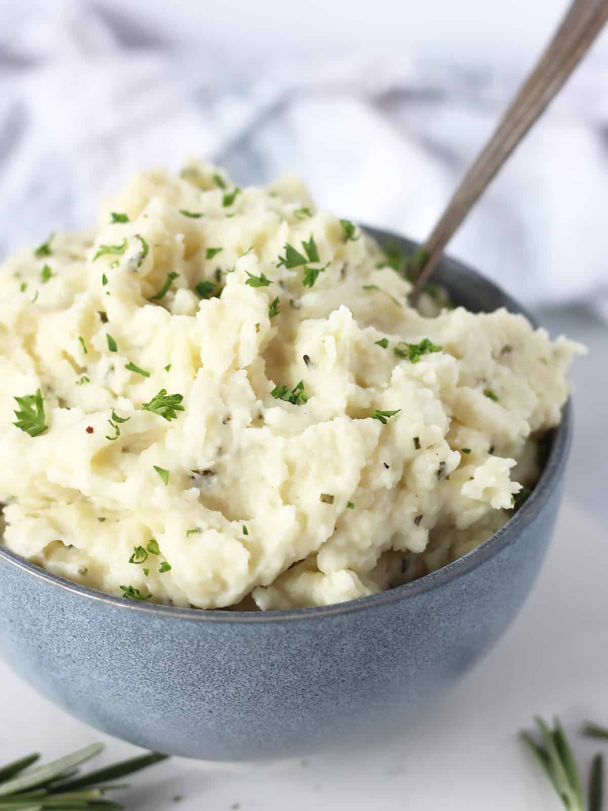 Fluffy and creamy mash served in a bowl.