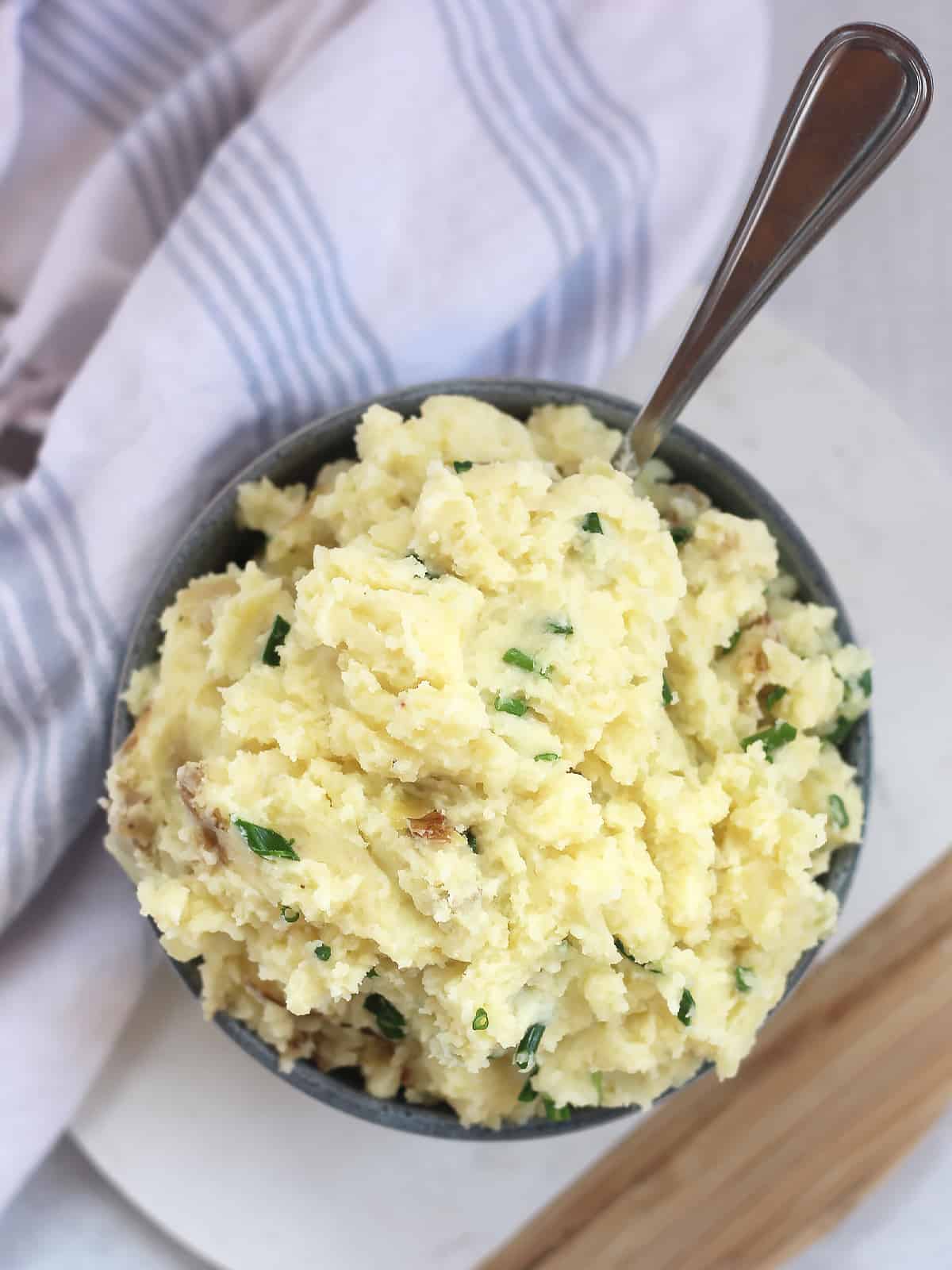 Potato mash with chives.